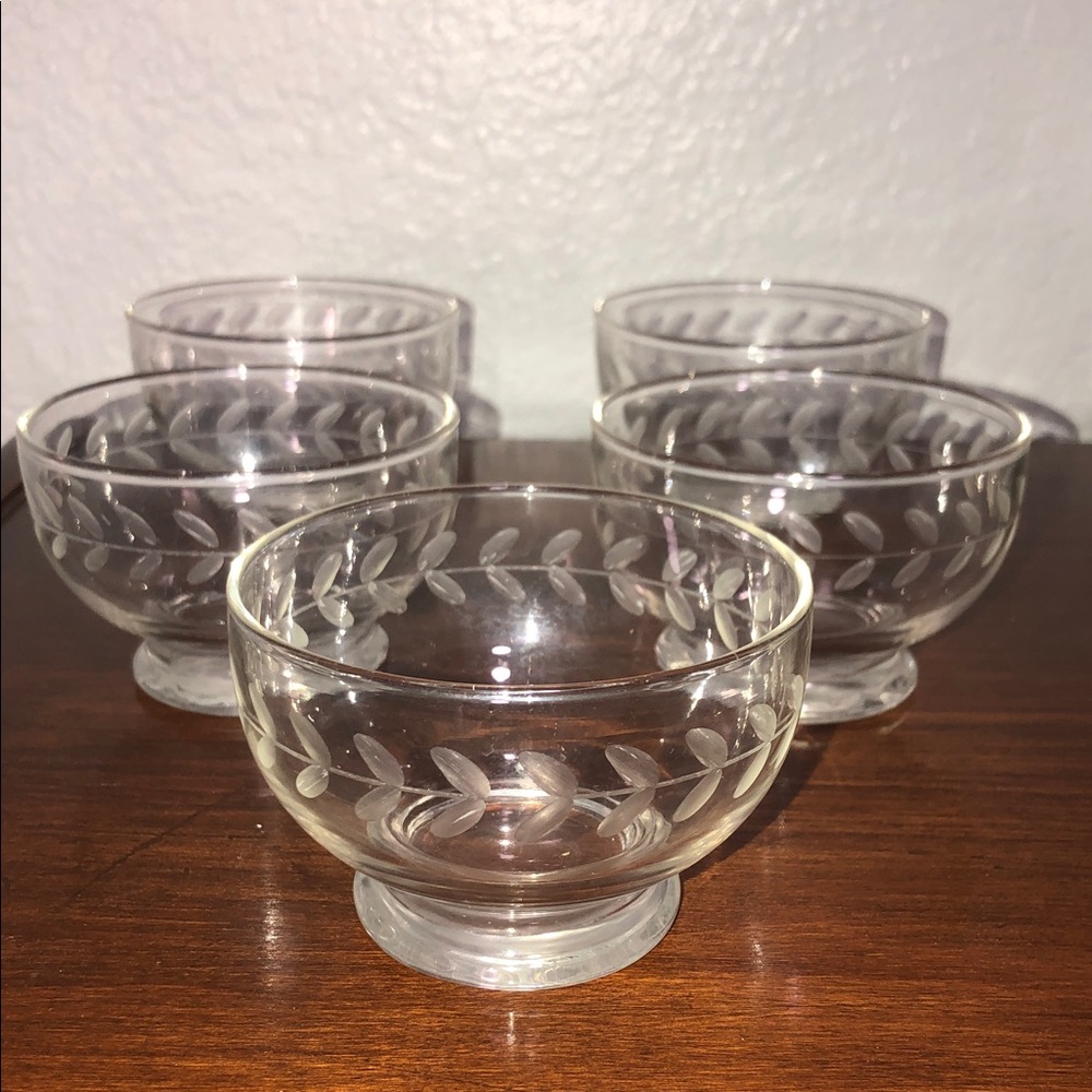 SET OF FIVE ANCHOR HOCKING ETCHED DESSERT FOOTED CUPS